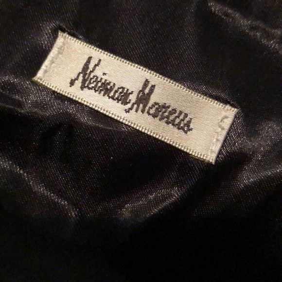 Neiman Marcus evening clutch - Picture 6 of 7